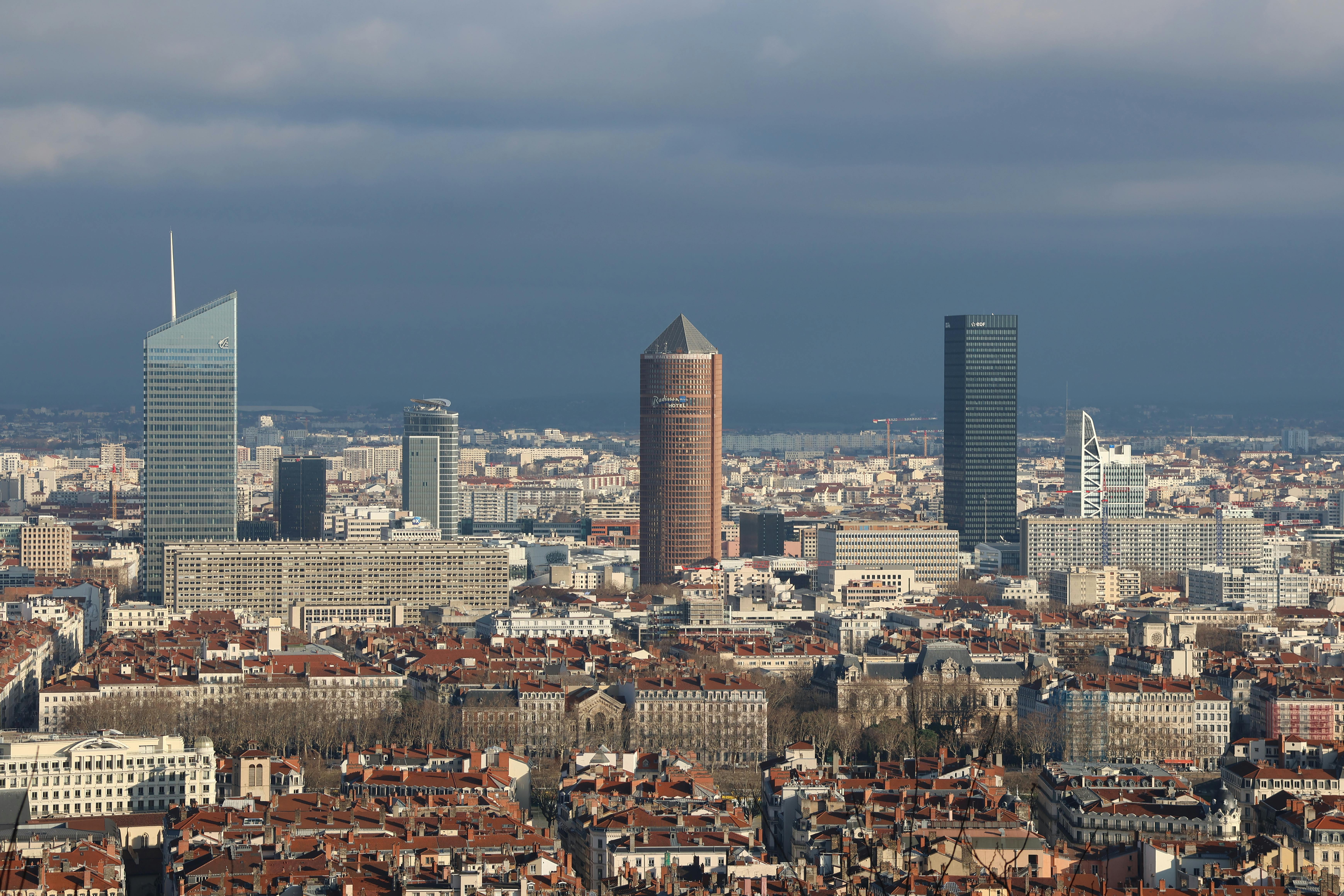Skyline de Lyon Part-Dieu, affaires et universités